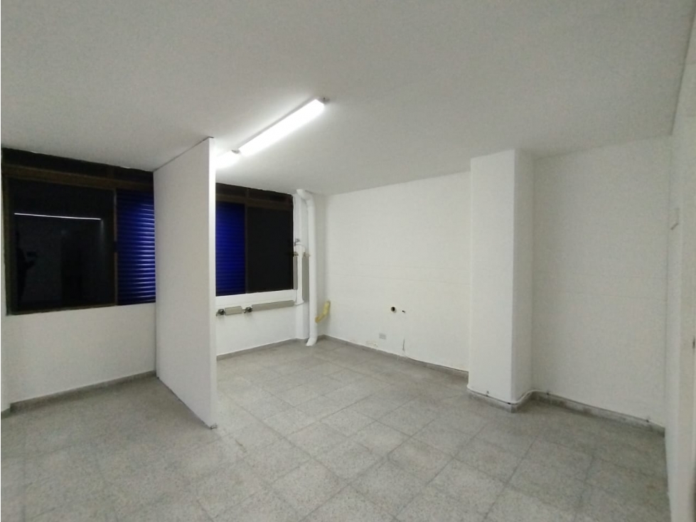 LOCAL EN VENTA MEDELLIN FLORESTA RENTANDO — foto 4