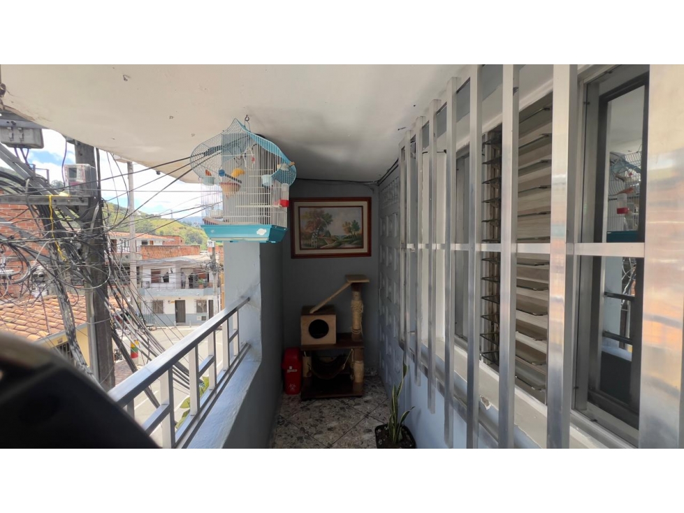 CASA EN VENTA ITAGUI SAN GABRIEL 2 PISO EN EDIFICIO PH — foto 2