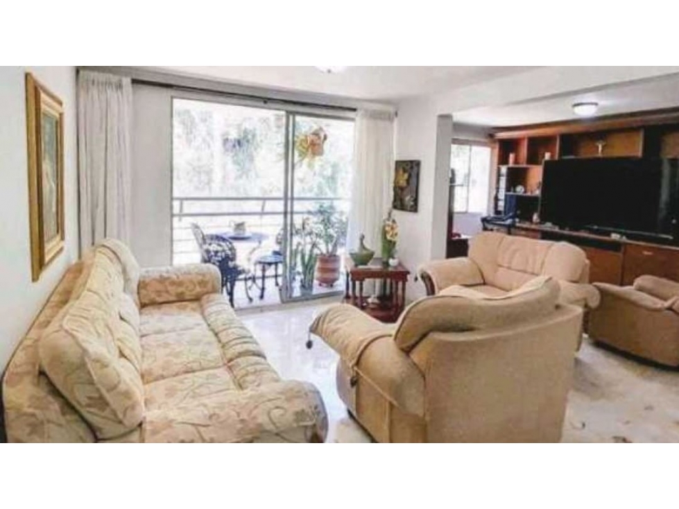 VENTA APARTAMENTO EN ALMERIA.