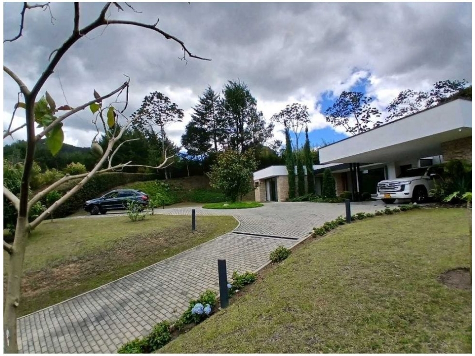 SE VENDE CASA CAMPESTRE EN LA CEJA VIA SAN ANTONIO