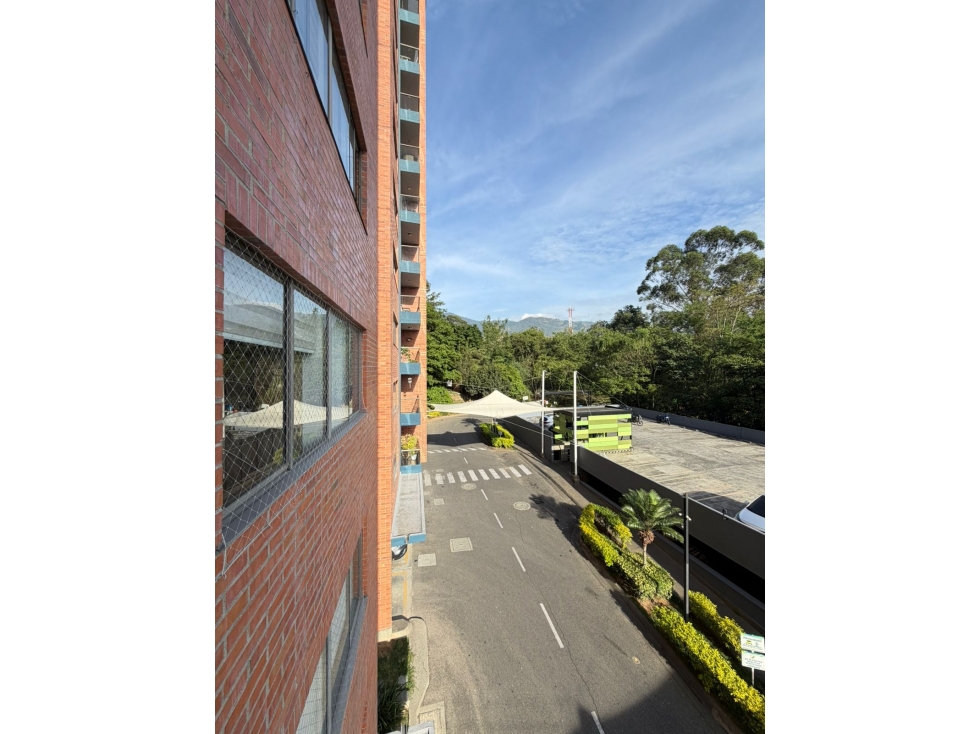 APARTAMENTO EN VENTA EN SANTA TERESITA, CERCA A LAURELES — foto 6