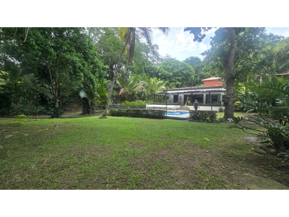 SE VENDE CASA CAMPESTRE EN SAN JERONIMO