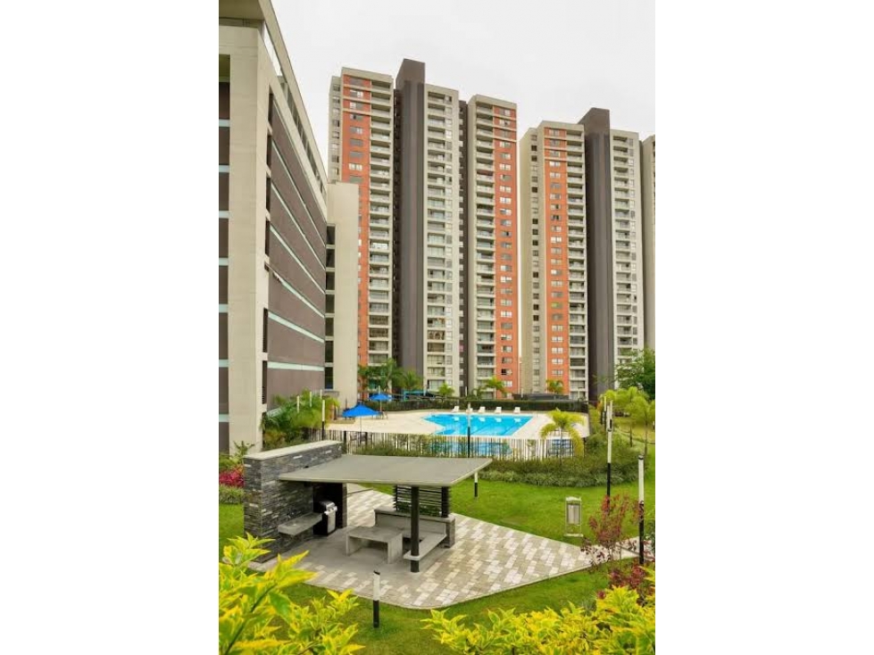 EN VENTA APARTAMENTO EN LOMA DE LOS BERNAL