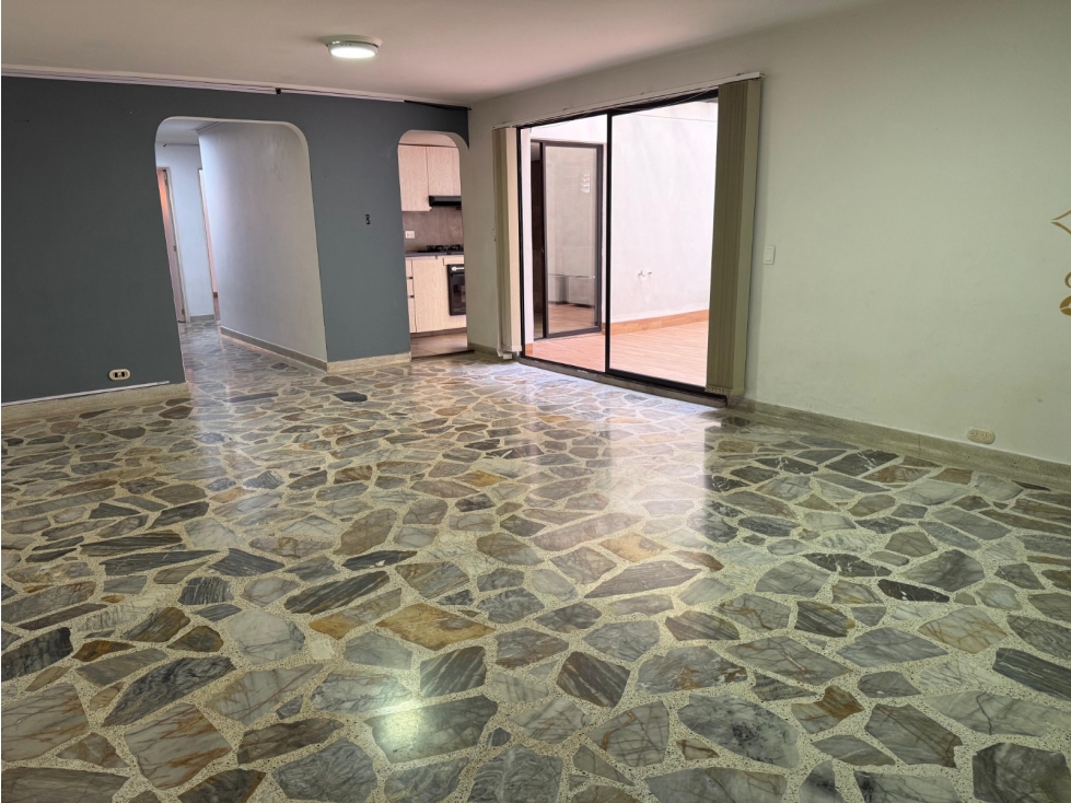 VENTA APARTAMENTO 1 PISO CONQUISTADORES