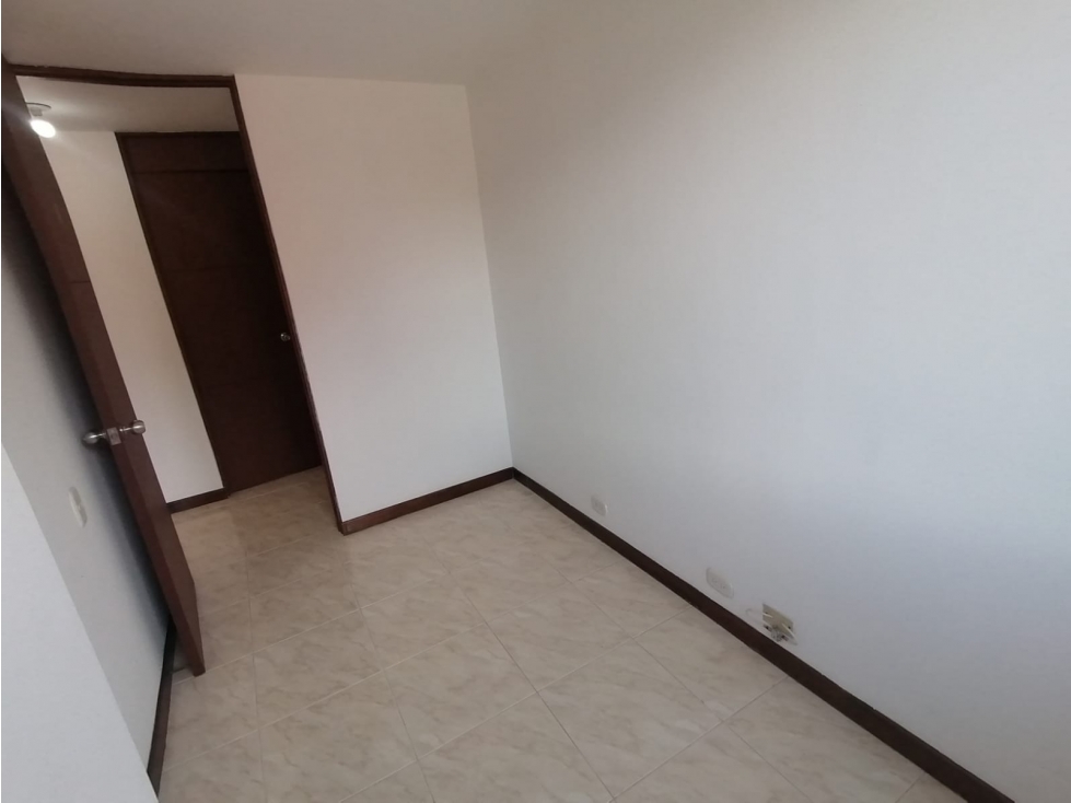 SE ARRIENDA APARTAMENTO EN ENVIGADO URBANIZACION FLORES DE MAYORCA — foto 5