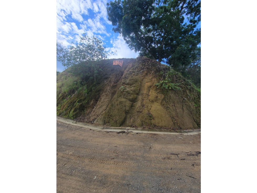 VENDO LOTE EN SAN JERONIMO - 1