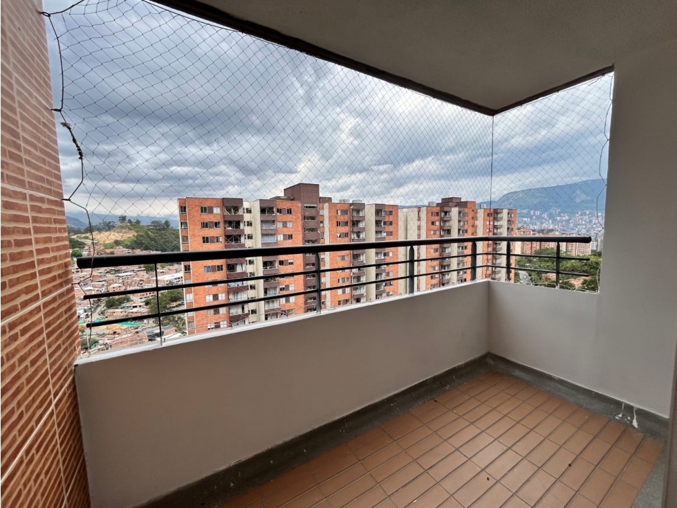 VENTA APARTAMENTO SECTOR LOMA DE LOS BERNAL