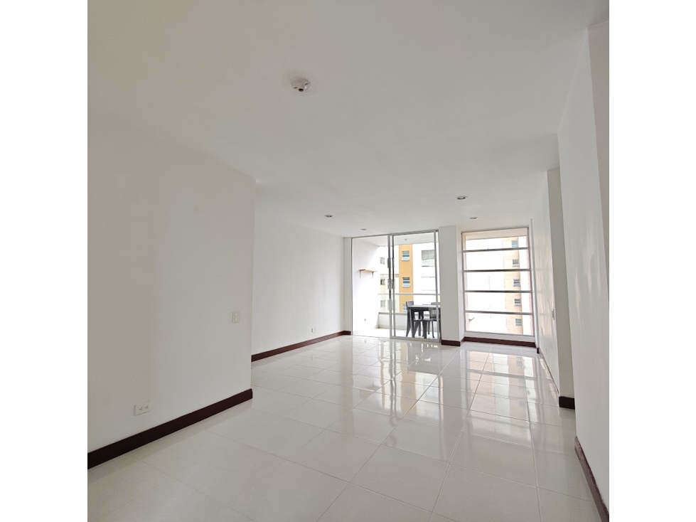 Apartamento en venta Envigado, sector Loma del Esmeraldal. — foto 2