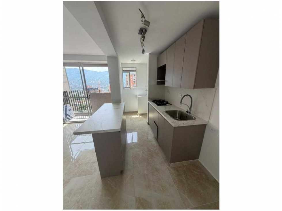 VENTA APARTAMENTO EN ITAGUI, BULEVAR VERDE — foto 2