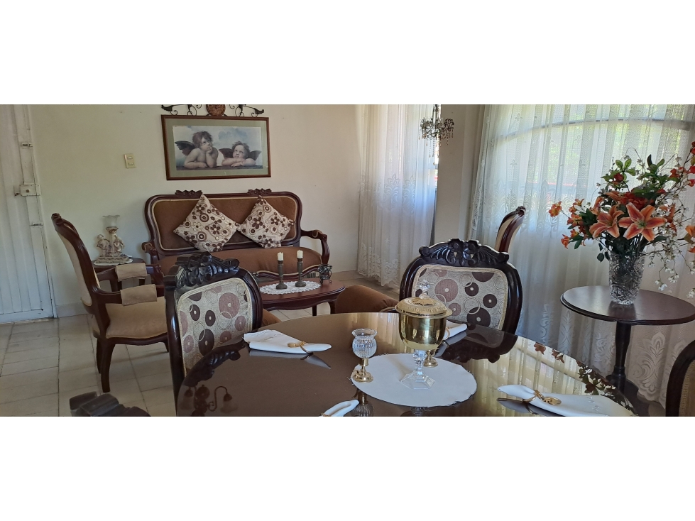 CASA EN VENTA EN ITAGUI CENTRO 4 PISO EDIFICIO PH