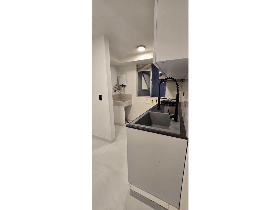 VENTA DE APARTAMENTO EN LA LOMA DE LOS BERNAL — foto 5