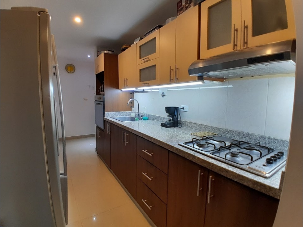 APARTAMENTO LAURELES, CERCA AL SEGUNDO PARQUE — foto 2