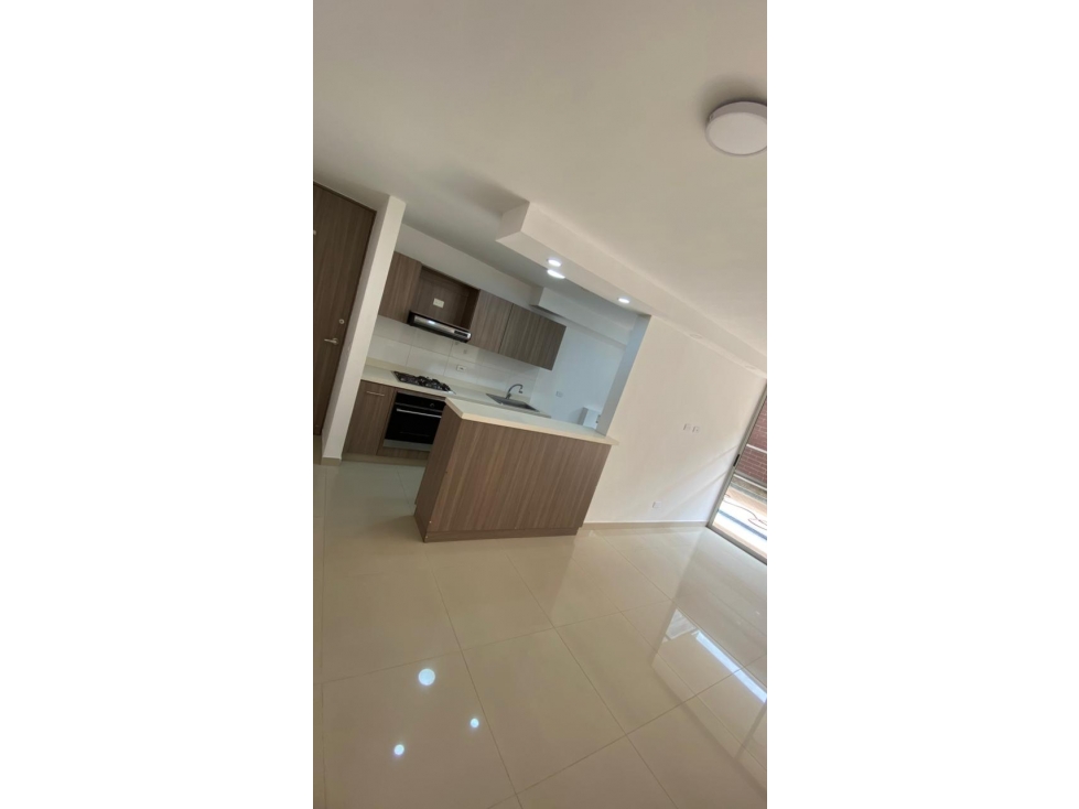 VENTA DE APARTAMENTO EN LA UNIDAD LA QUINTA CON EXCELENTES ESPACIOS — foto 2