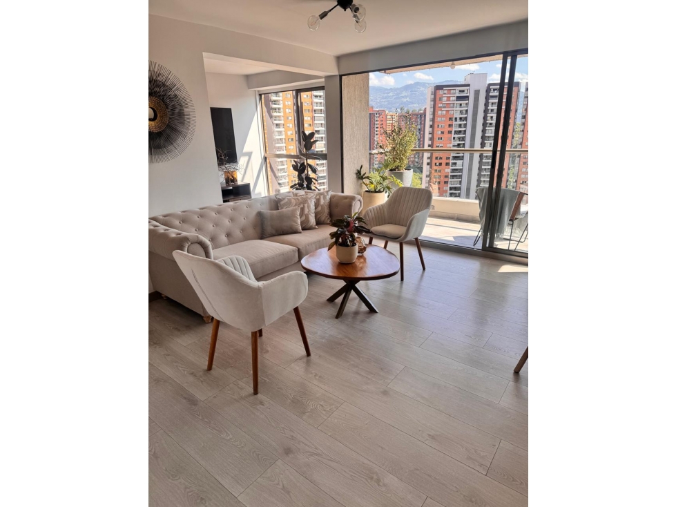 VENTA DE APARTAMENTO EN LA LOMA DE LOS BERNAL — foto 3