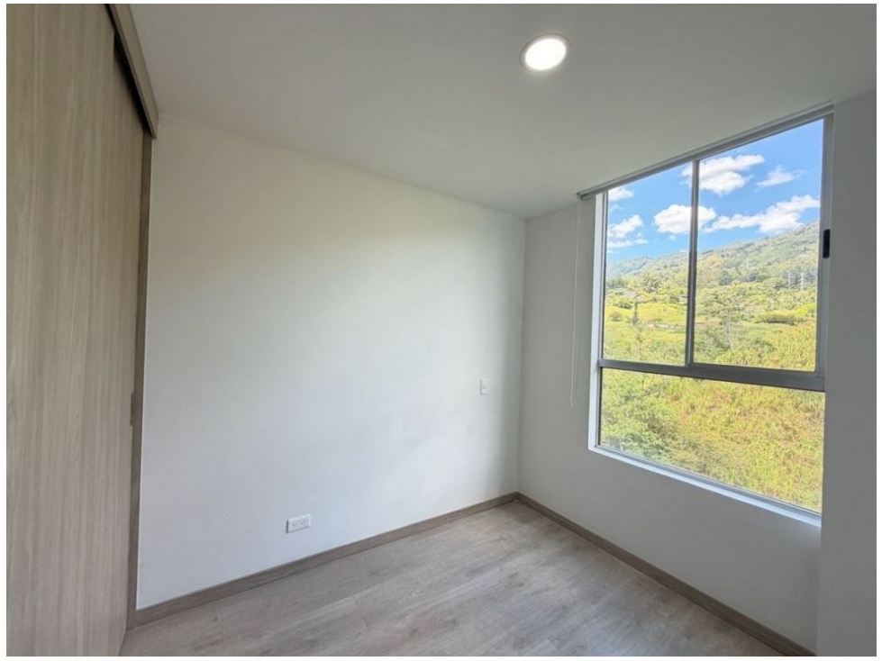 APARTAMENTO EN VENTA ENVGADO VIA AL SALADO UNIDAD CERRADA — foto 5