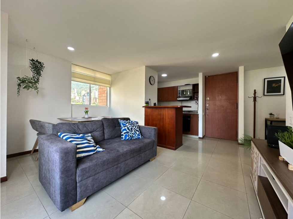 VENTA APARTAMENTO EN LALINDE, EL POBLADO — foto 2