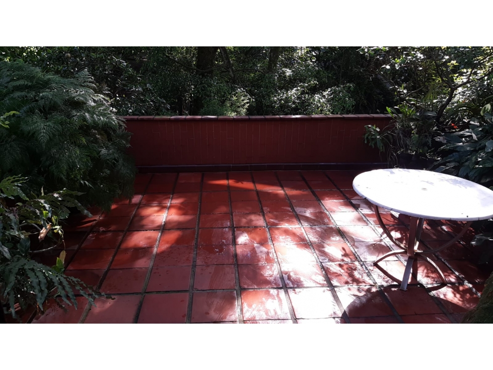 APARTAMENTO CON TERRAZA EN VENTA EN EXCLUSIVO SECTOR EN PROVENZA