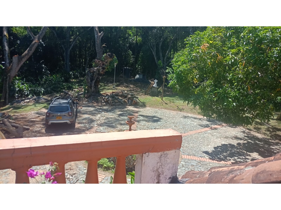 VENDO FINCA CLASICA EN SAN JERONIMO URBANIZACION EL HATO — foto 3