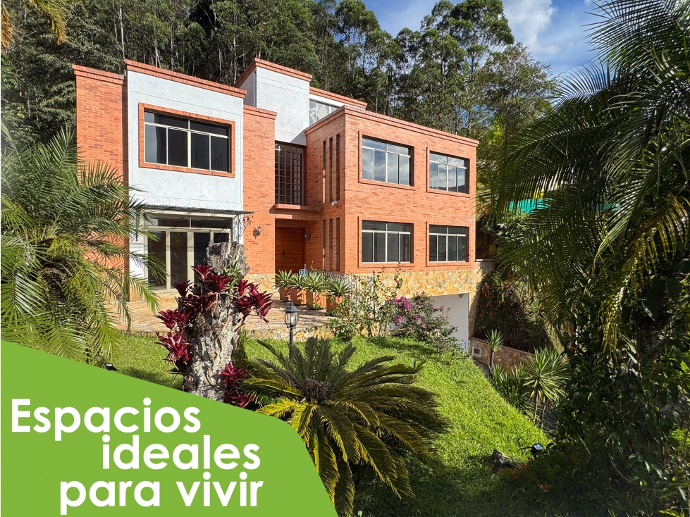 VENTA CASA UNIFAMILIAR ÁREA 326m2, Poblado