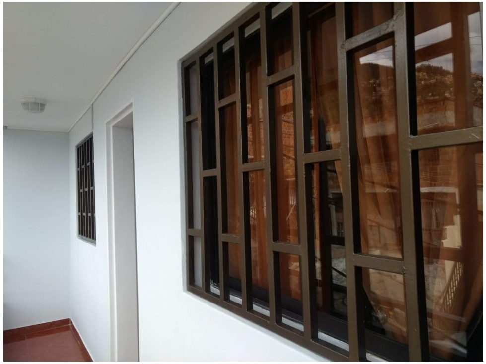 APARTAMENTO EN VENTA MANRIQUE EN EDIFICIO VENTA 2 PISO CON TERRAZA — foto 6