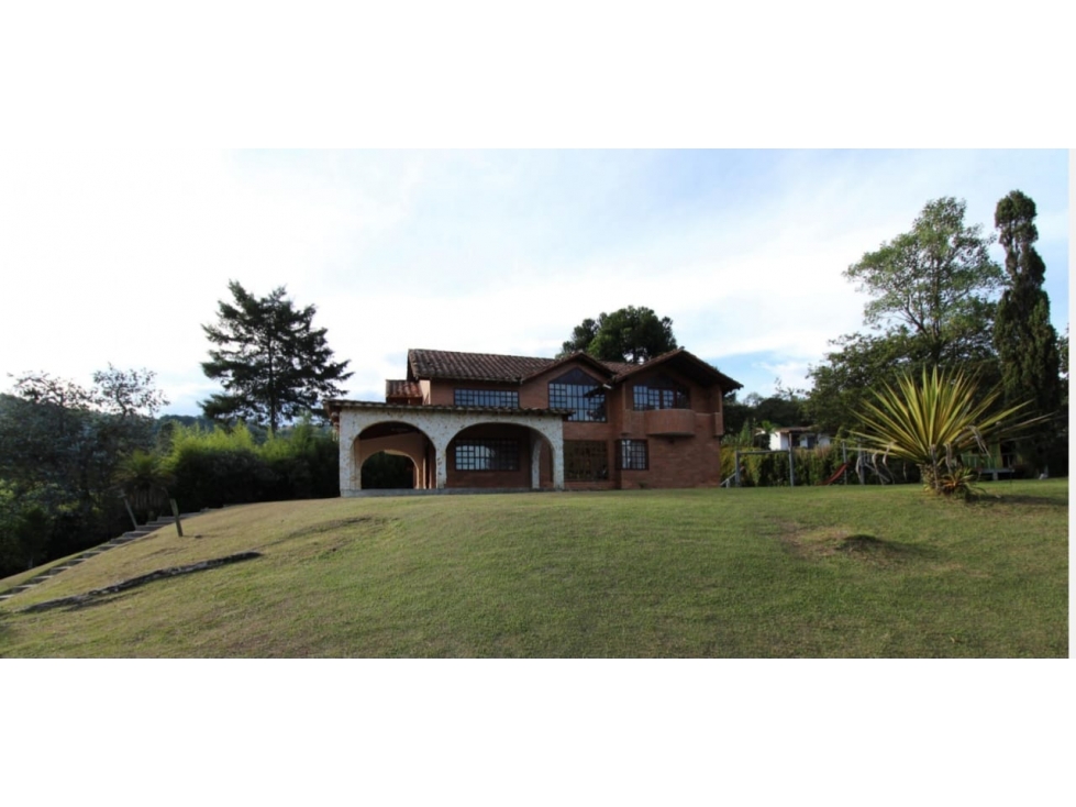 Venta de finca en Rionegro, a solo 2 km del Aeropuerto internacional — foto 3