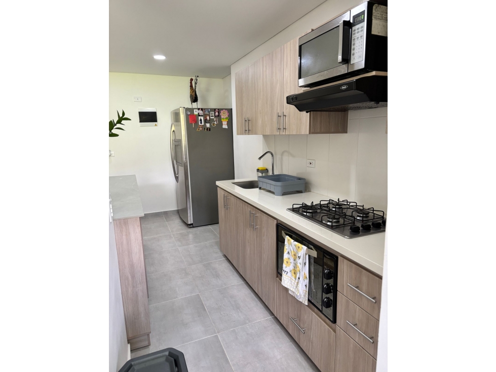 VENDO APARTAMENTO MODERNO EN ENVIGADO SECTOR CAMINO VERDE — foto 3