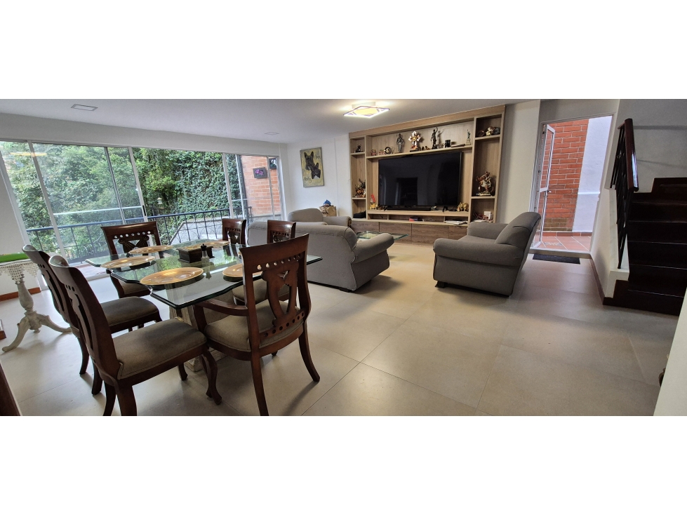 VENDO CASA EN ENVIGADO DE 3 NIVELES CON 5 ALCOBAS EN LAS BRUJAS — foto 6