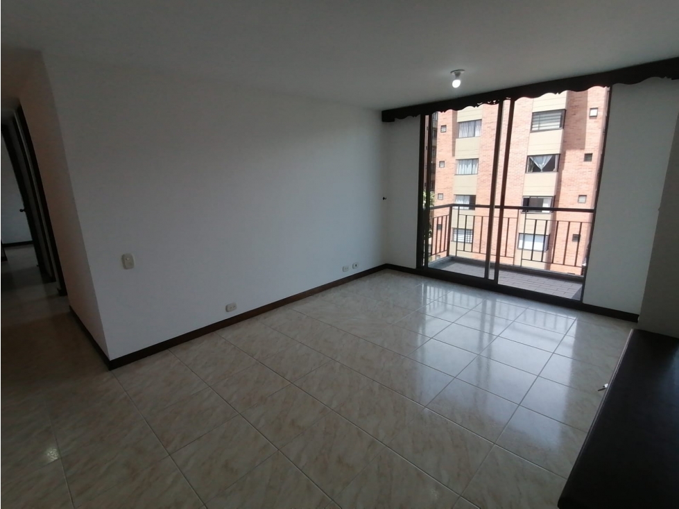 SE ARRIENDA APARTAMENTO EN ENVIGADO URBANIZACION FLORES DE MAYORCA — foto 4