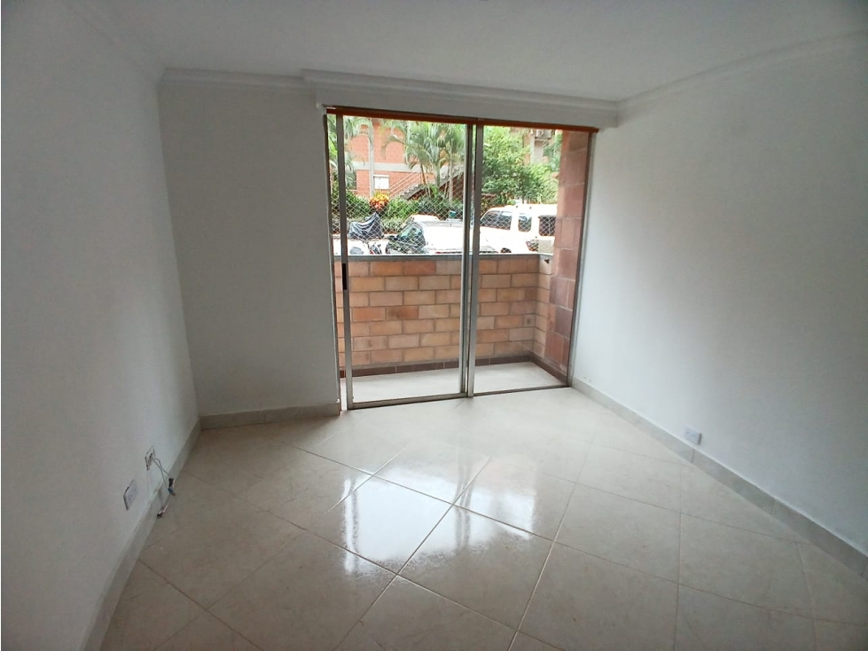 VENTA DE APARTAMENTO EN ITAGUI, CERCA AL PARQUE DE LAS CHIMENEAS — foto 2