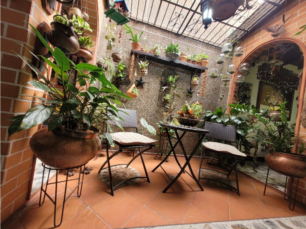 CASA UNIFAMILIAR GIRARDOTA, CERCA AL PARQUE - 3