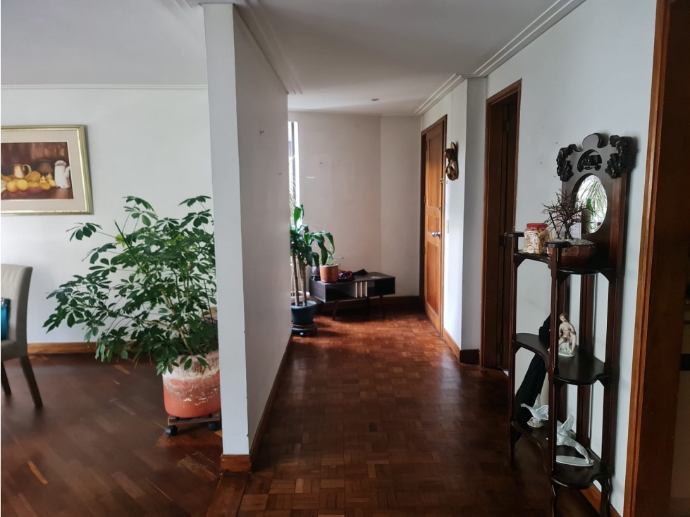 VENDO APARTAMENTO EN EL POBLADO SECTOR EL TESORO — foto 2