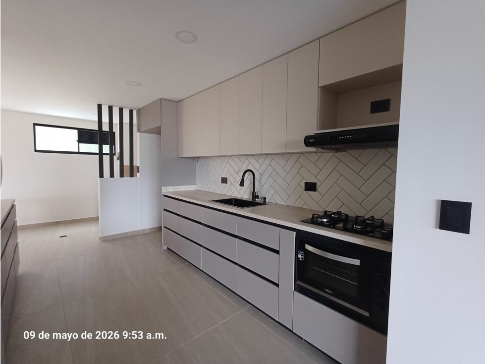 VENDO APARTAMENTO EN SECTOR LALINDE EL POBLADO MEDELLIN — foto 4