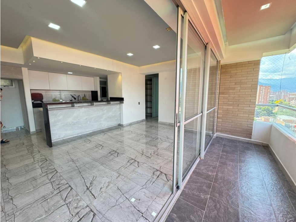 Venta De Apartamento En Calasanz, parte baja