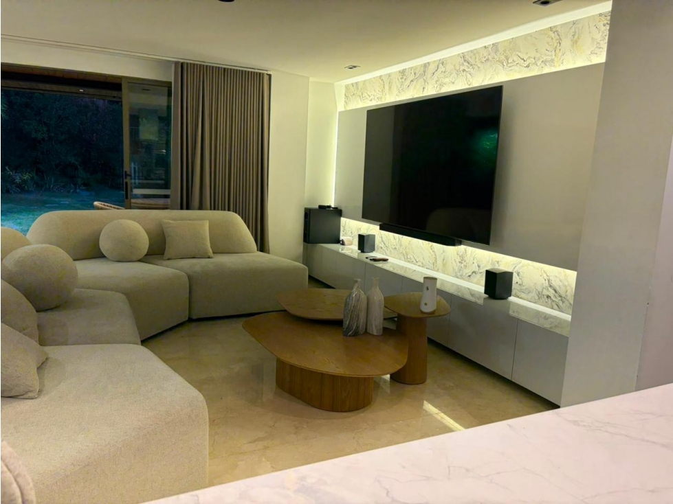 VENTA CASA ESPECTACULAR SECTOR LA INTERMEDIA ENVIGADO — foto 4