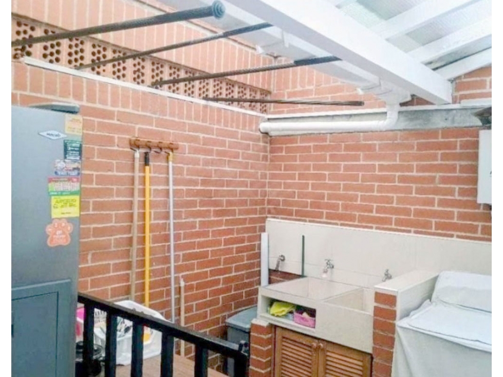 VENTA DE CASA EN LA LOMA DE LOS BERNAL. — foto 4