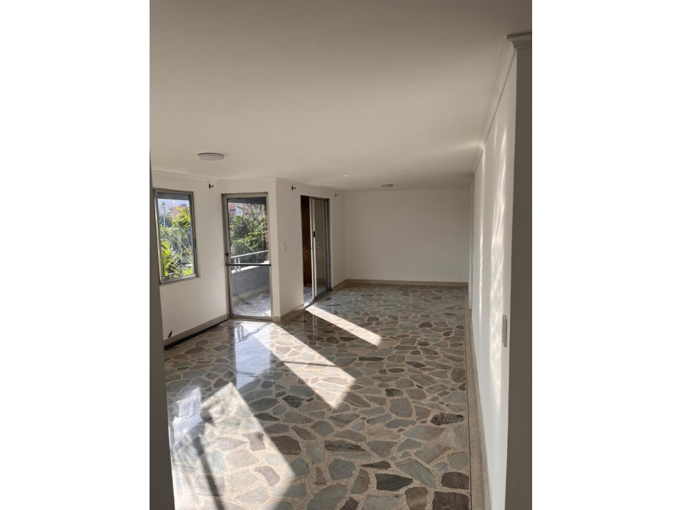 APARTAMENTO SECTOR ESTADIO, AV COLOMBIA