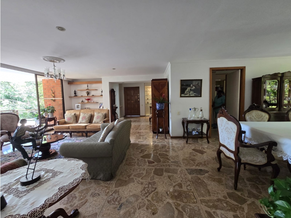 VENDO APARTAMENTO EN EL POBLADO SECTOR PROVENZA