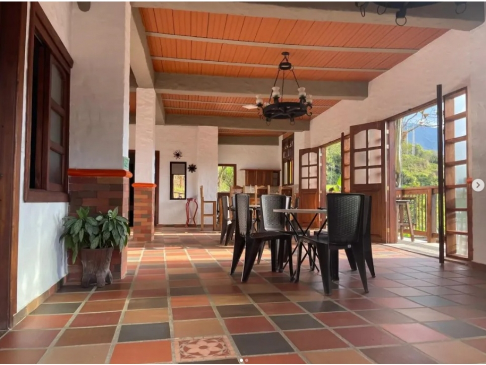 VENTA CASA HOTEL CON RESTAURANTE EN JARDIN - 6