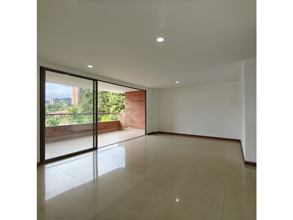 Apartamento en venta El Poblado, sector La Calera. — foto 4