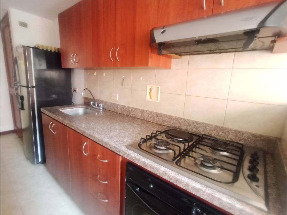 EN VENTA APARTAMENTO EN LOMAS DE LOS BERNAL — foto 6