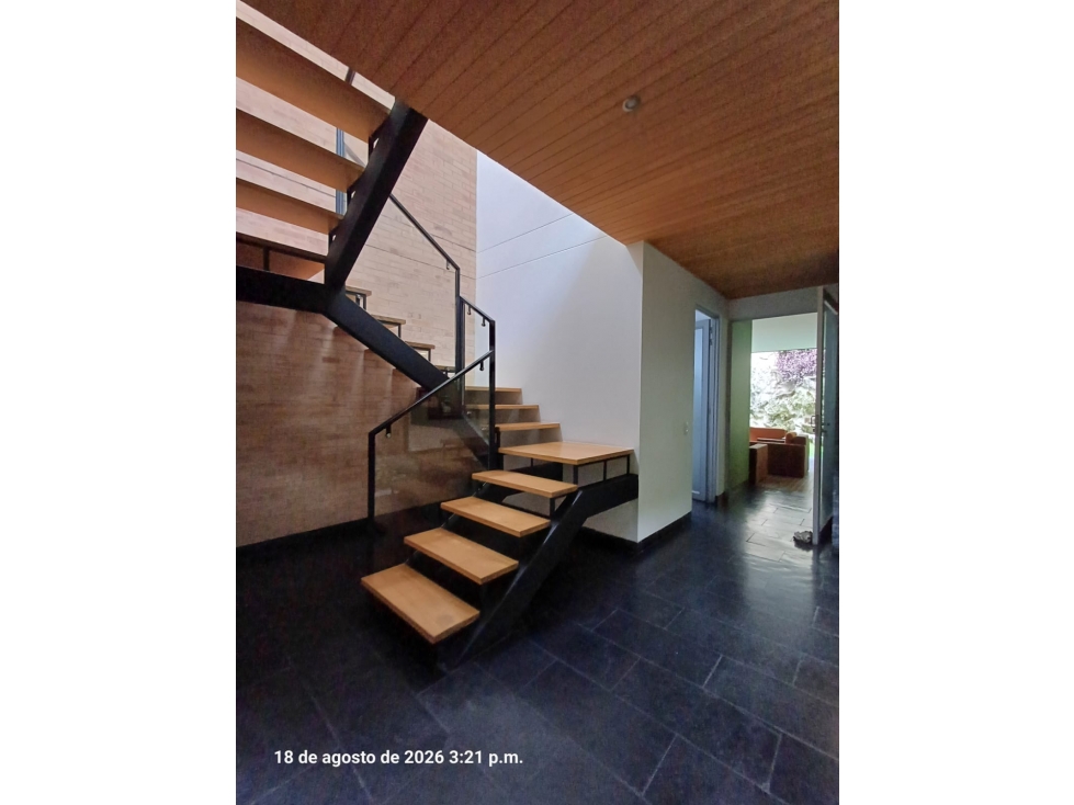 VENDO CASA EN ENVIGADO EN UNIDAD EN LOMA DEL ATRAVEZADO — foto 2