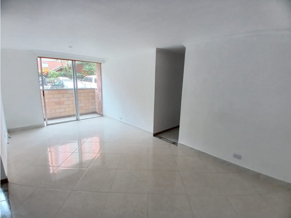 VENTA DE APARTAMENTO EN ITAGUI, CERCA AL PARQUE DE LAS CHIMENEAS