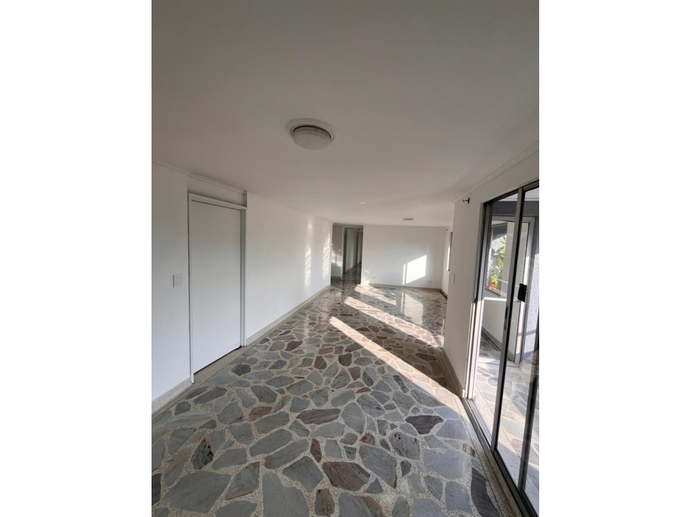 APARTAMENTO SECTOR ESTADIO, AV COLOMBIA — foto 3