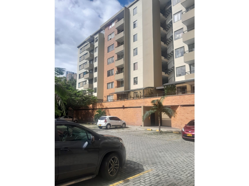 APARTAMENTO EN VENTA ENVIGADO UNIDAD CERRADA SECTOR PLANO