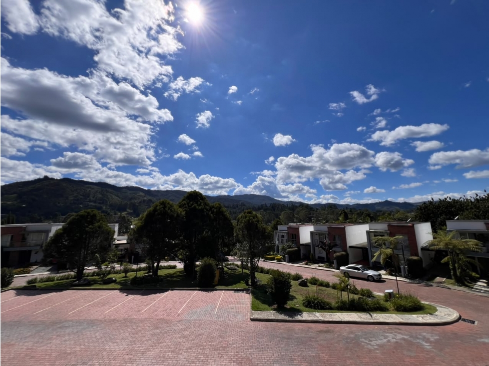 CASA EN VENTA MIRADOR DE TAHAMIES, EL RETIRO. AG