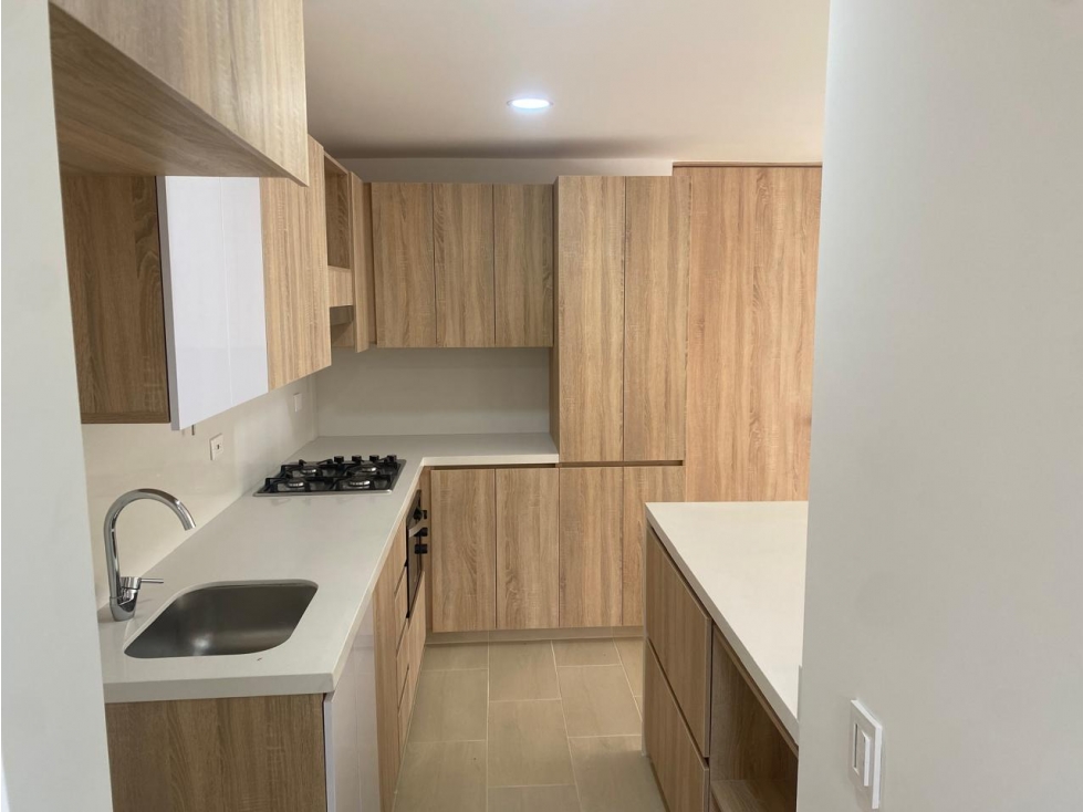 APARTAMENTO PARA ESTRENAR EN VENTA EN CAMINO VERDE ENVIGADO — foto 5