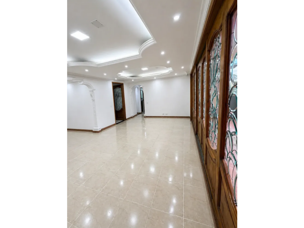 VENDO APARTAMENTO EN CASTELLANA — foto 2