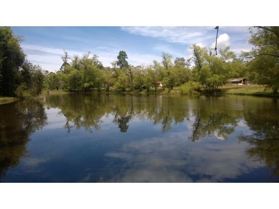 EXCLUSIVO LOTE DE 27.105M2 CON LAGO PRIVADO EN LLANOGRANDE