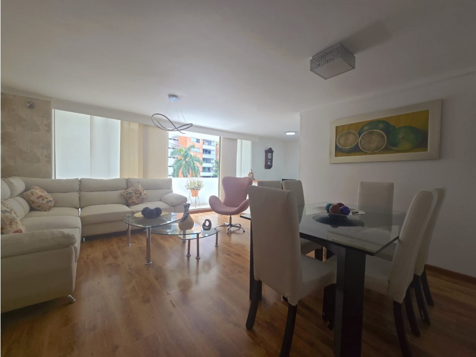 VENTA DE AMPLIO APARTAMENTO EN LA LOMA DE LOS BERNAL — foto 2