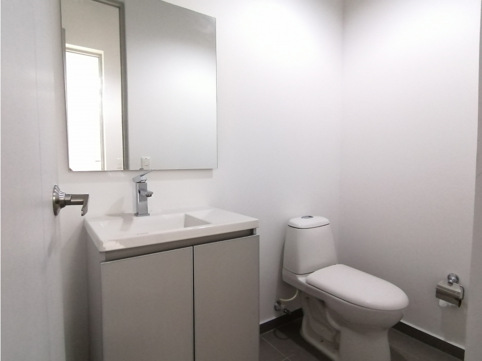 VENTA LOCAL 37 mt2 EN EDIFICIO EMPRESARIAL S48 TOWER - 5